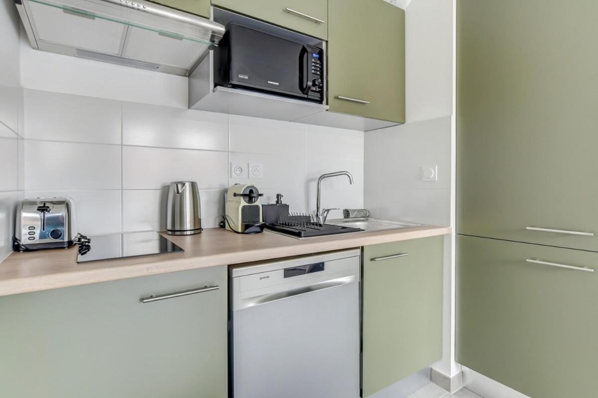 Oiqia Bonnefoy ~ 1 Avec Balcon Apartment *